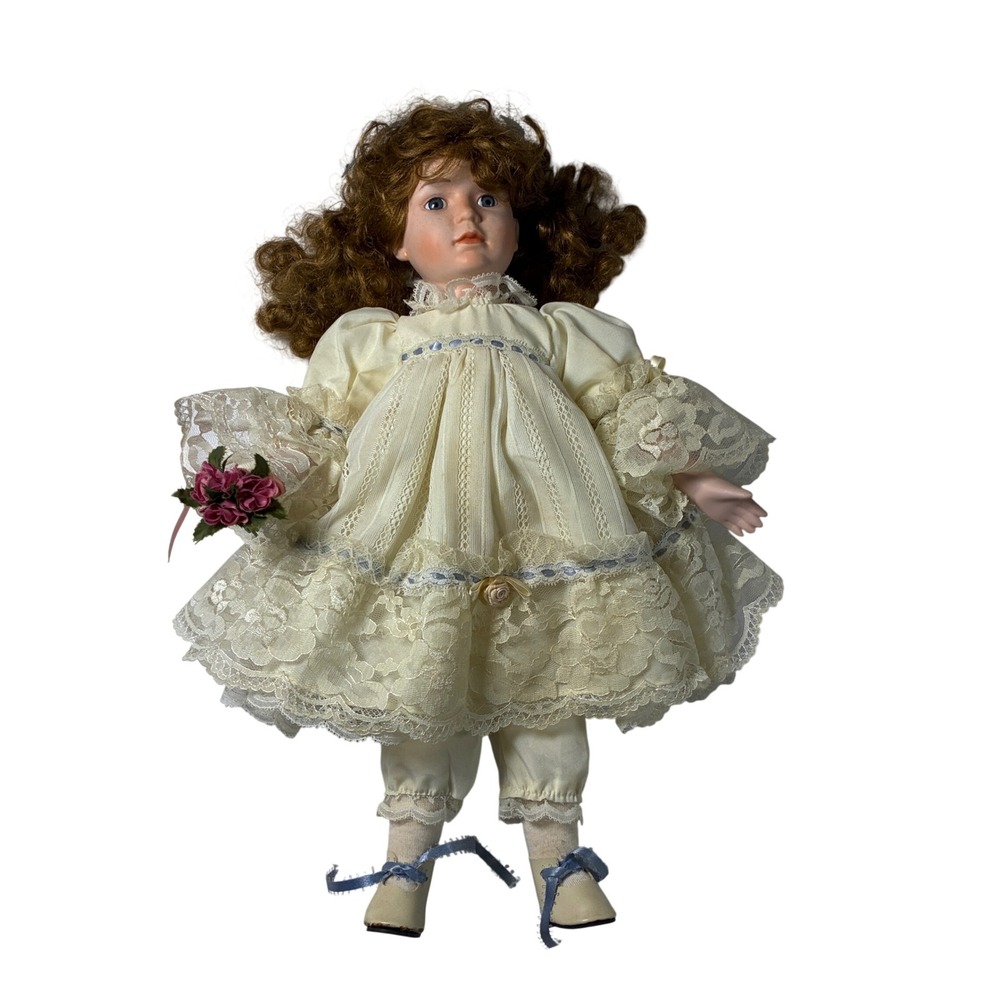 Dynasty Anna Collection Porcelain Doll #D-190 "ANNA" vintage pre-owned